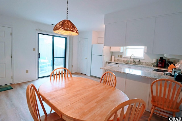 1006 Swordfish Way Unit 1006, Kitty Hawk, NC 27949 - dining space with light wood finished floors