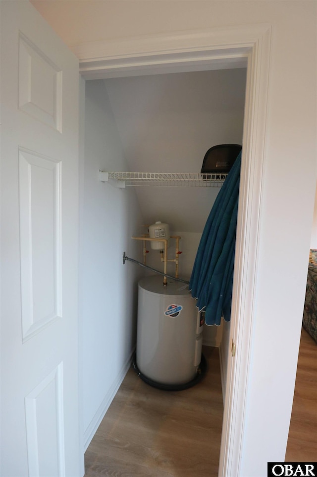 1006 Swordfish Way Unit 1006, Kitty Hawk, NC 27949 - utility room with water heater