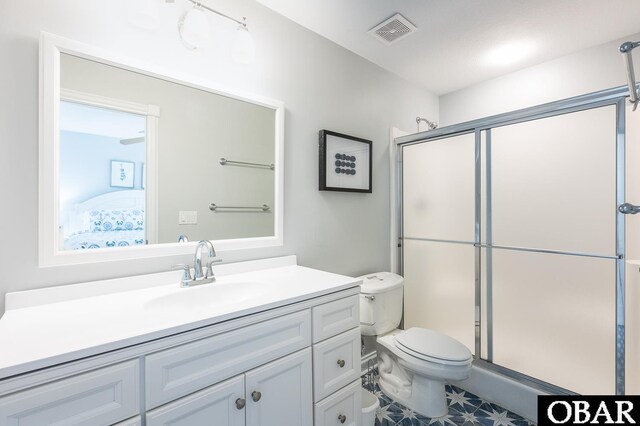 full bathroom featuring visible vents, toilet, ensuite bath, vanity, and a shower stall