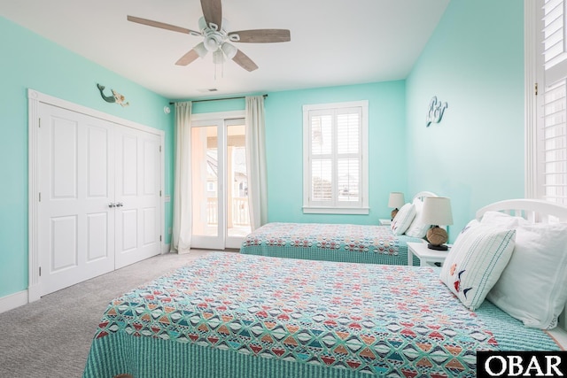 bedroom featuring light carpet, a ceiling fan, baseboards, access to outside, and a closet