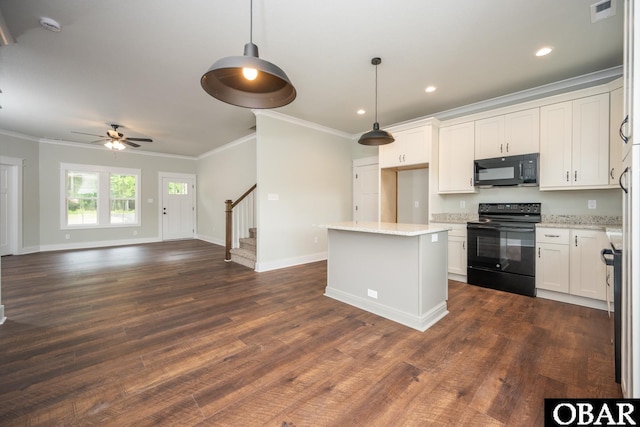 329 Country Club Rd Lot A, Lot A, Camden, NC 27921 - kitchen with black appliances, crown molding, open floor plan, a ceiling fan, and baseboards