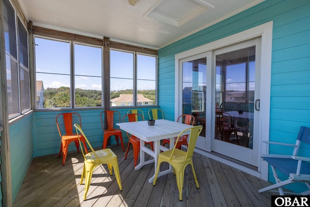 view of sunroom / solarium