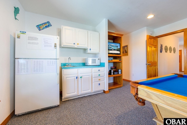 playroom featuring recessed lighting, pool table, a sink, carpet flooring, and baseboards