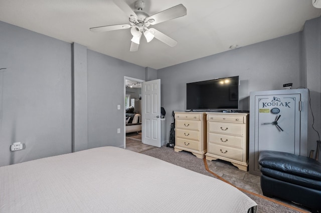 bedroom featuring a ceiling fan