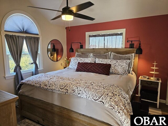 bedroom with a ceiling fan