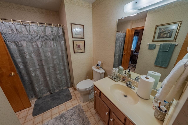 full bath with toilet, wallpapered walls, a shower with curtain, and vanity