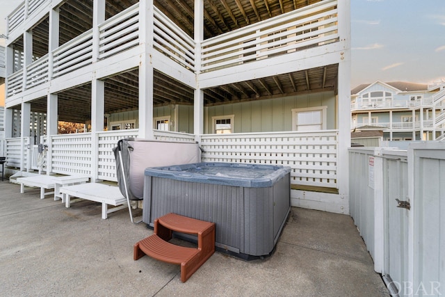 view of patio featuring a hot tub