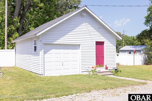 505 N Broad St, Edenton, NC 27932 - detached garage featuring fence