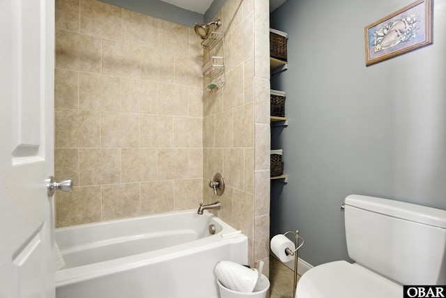 401 E Queen St, Edenton, NC 27932 - bathroom featuring toilet and bathing tub / shower combination