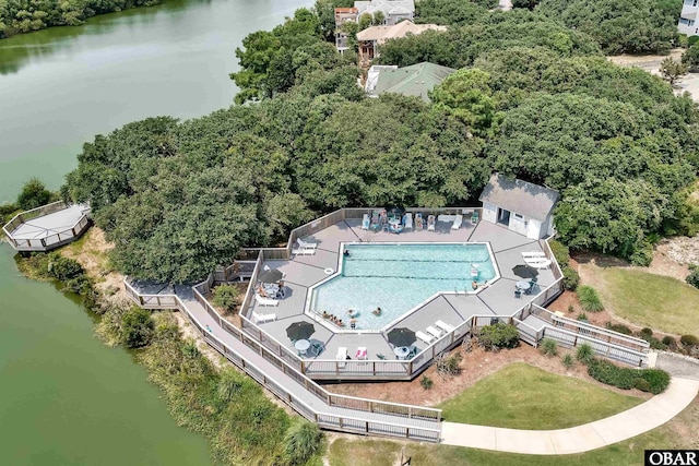 bird's eye view with a water view