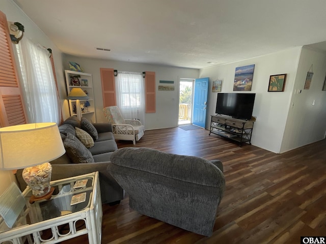 3737 Hallett St Lot # 100, Kitty Hawk, NC 27949 - living area featuring wood finished floors