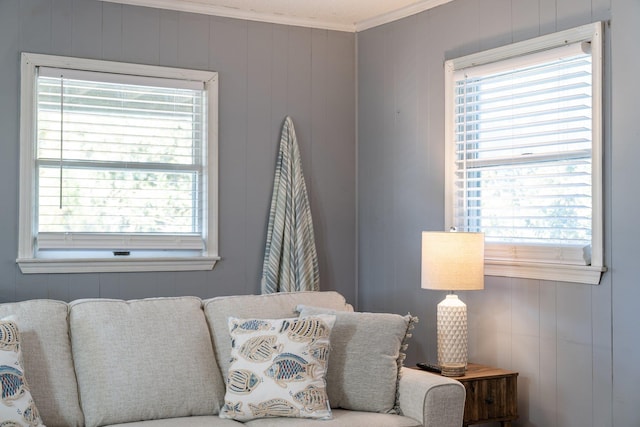 sitting room with ornamental molding