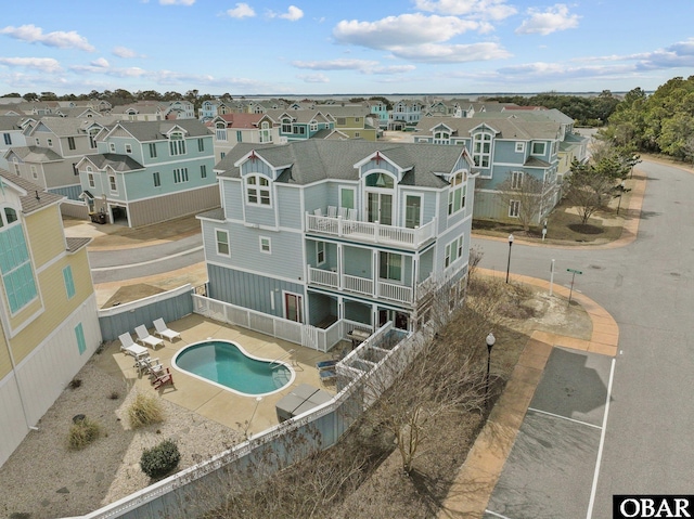 bird's eye view with a residential view