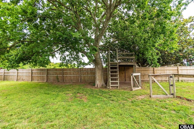 1115 Waterlily Rd, Coinjock, NC 27923 - view of fenced backyard