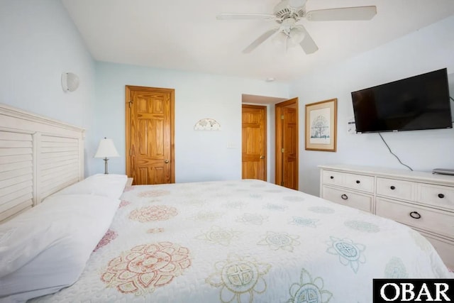 bedroom featuring a ceiling fan