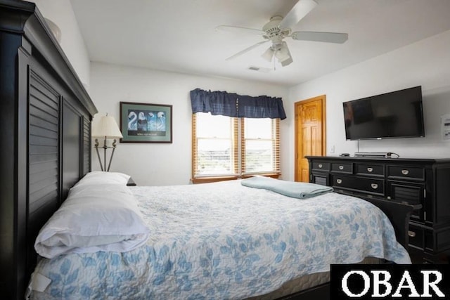 bedroom featuring a ceiling fan