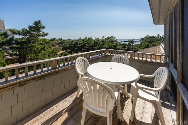 balcony featuring outdoor dining area