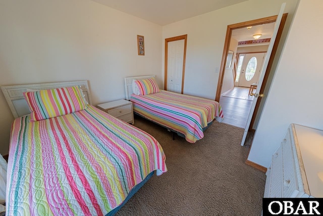 bedroom featuring carpet floors