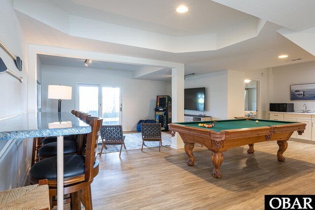 playroom with pool table, light wood finished floors, a sink, and recessed lighting