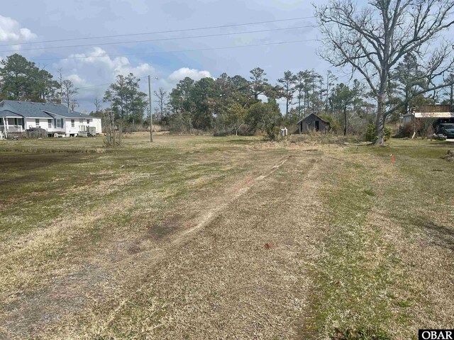 210 Bayview Dr, Stumpy Point, NC 27978