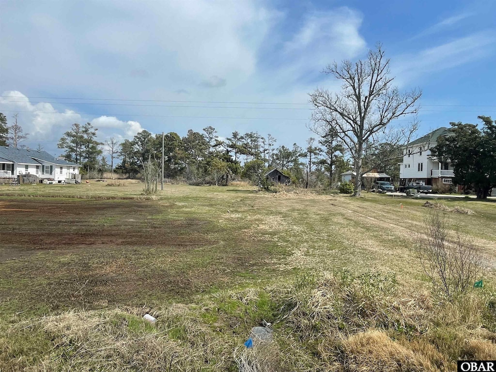 210 Bayview Dr, Stumpy Point, NC 27978