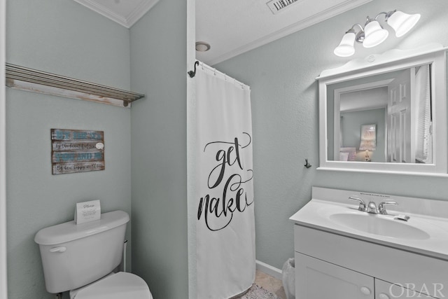 full bath featuring visible vents, a shower with shower curtain, toilet, ornamental molding, and vanity