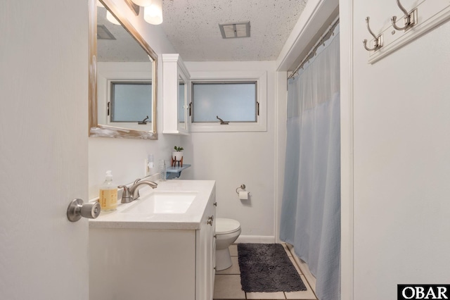 full bath featuring toilet, tile patterned floors, visible vents, vanity, and a shower with curtain