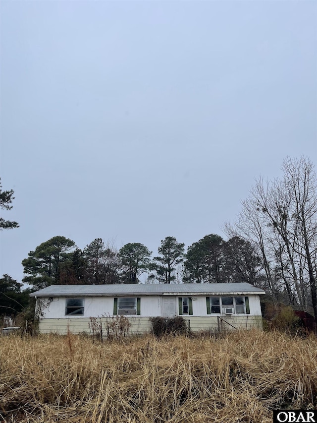 view of front of property