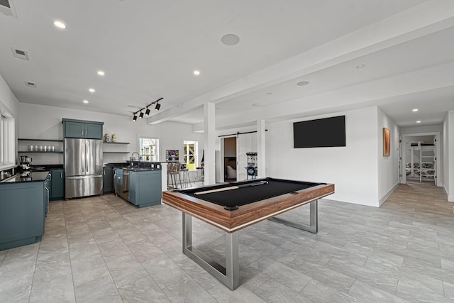 rec room featuring recessed lighting, pool table, visible vents, a barn door, and baseboards