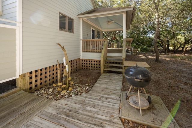 deck featuring ceiling fan