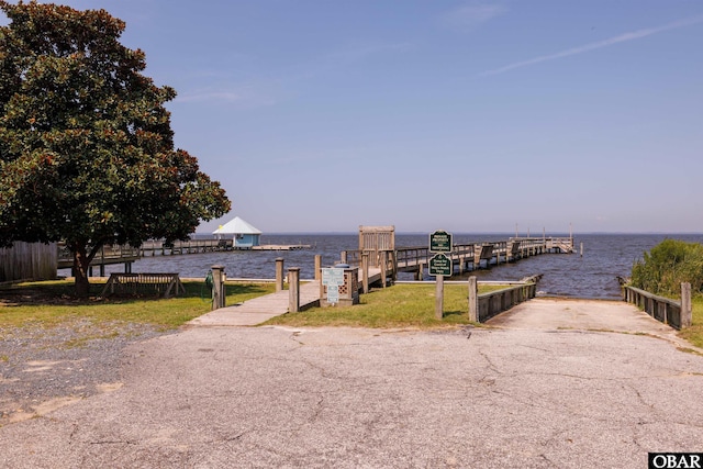 view of front facade featuring a water view