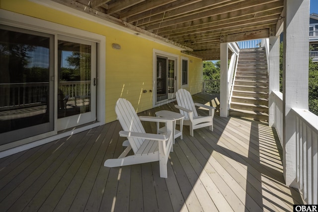 deck with stairs