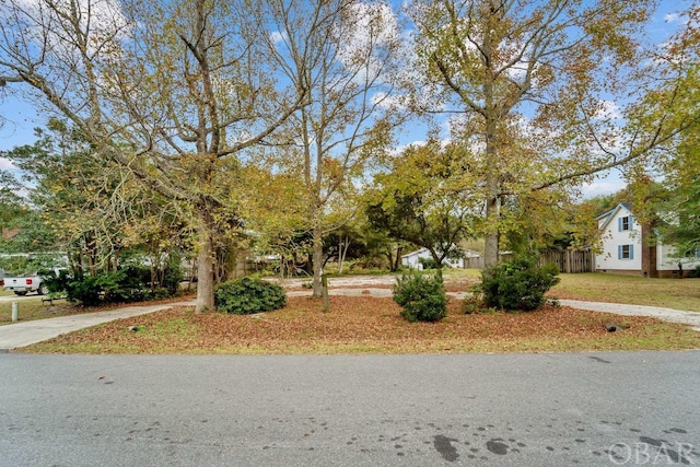 Listing photo 2 for 144 Roanoke Trl Lot 16, Manteo NC 27954