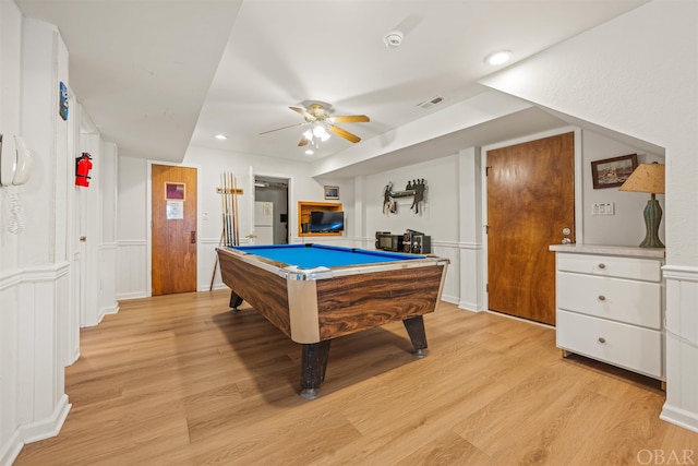 game room featuring recessed lighting, pool table, a ceiling fan, visible vents, and light wood-type flooring