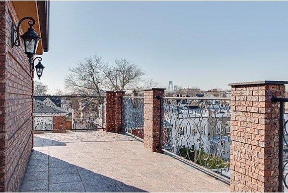 1366 70th St, Brooklyn, NY 11228 - view of gate