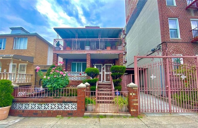 view of front of home