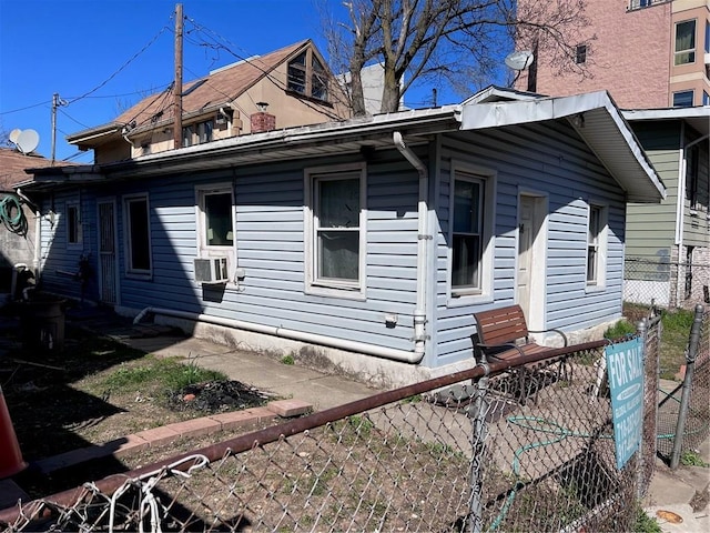 view of home's exterior