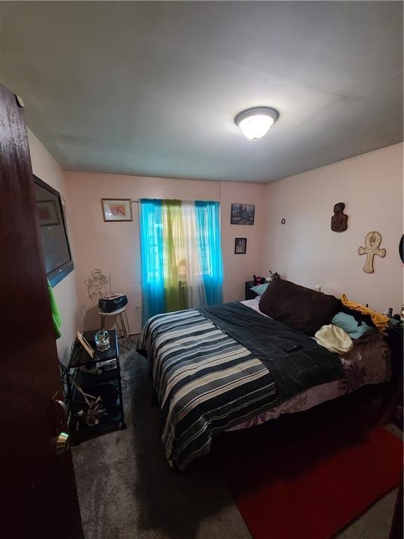 bedroom with carpet floors