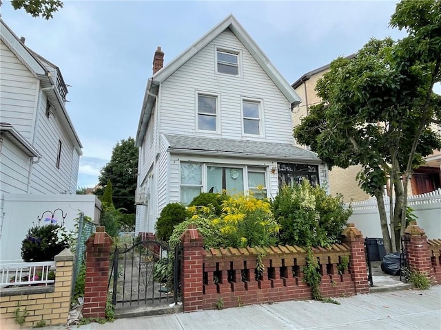 view of front of property