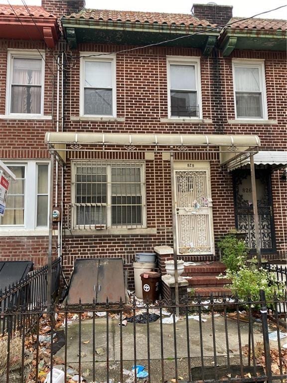 view of townhome / multi-family property