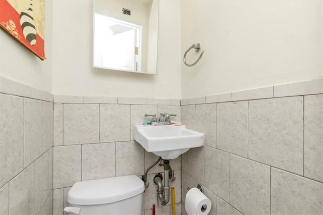 bathroom with toilet and sink