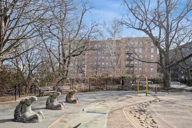 6665 Colonial Rd Unit 2F, Brooklyn, NY 11220 - view of property's community
