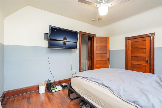 202 Watchogue Rd, Staten Island, NY 10314 - bedroom with hardwood / wood-style floors, a ceiling fan, and baseboards