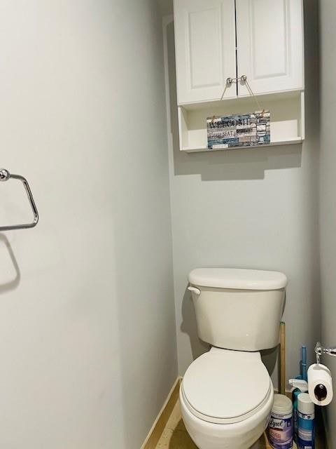 bathroom featuring toilet