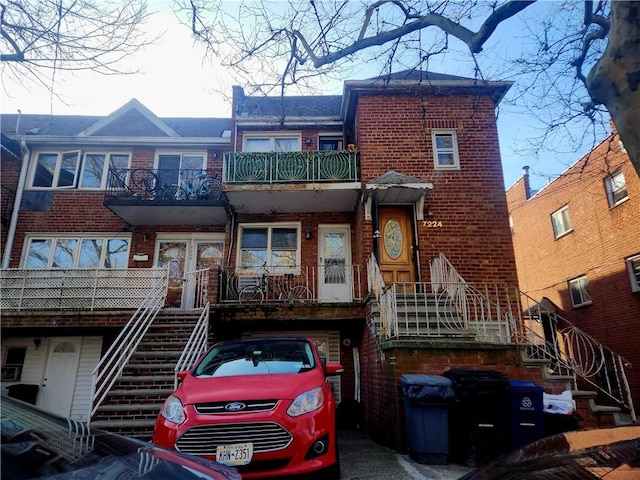 multi unit property with a balcony