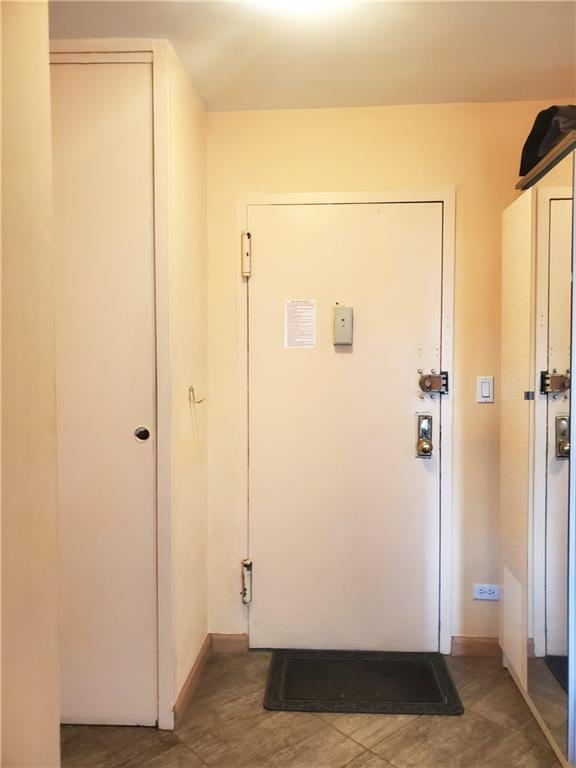 2475 W 16th St Unit 5A, Brooklyn, NY 11214 - entrance foyer with wood finished floors and baseboards