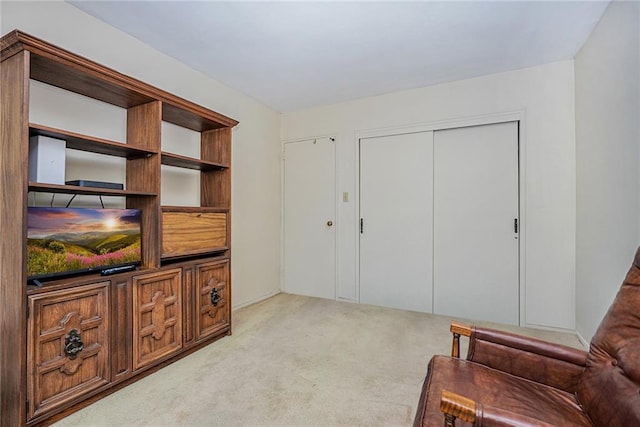 living room with carpet flooring