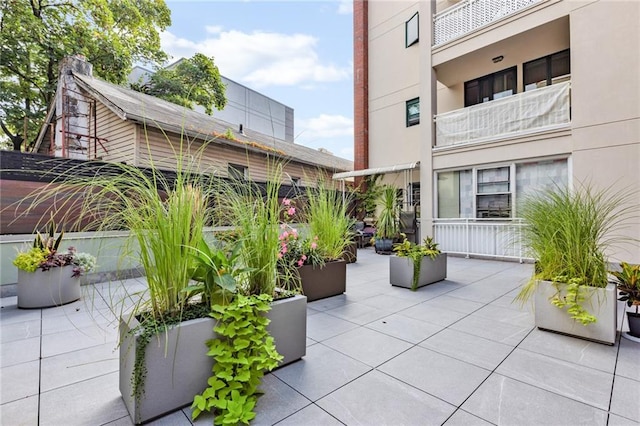 728 Ocean View Ave Unit A2, Brooklyn, NY 11235 - view of patio / terrace