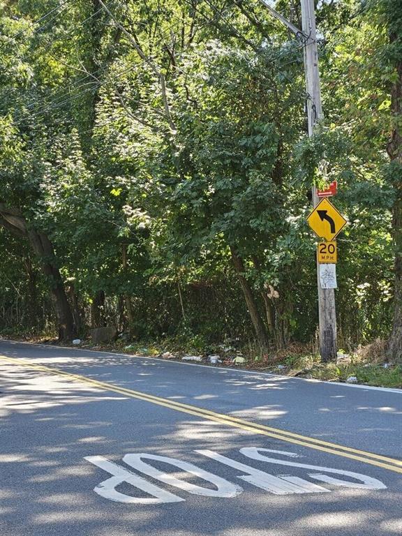 320 Genesee Ave, Staten Island, NY 10312