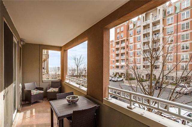 balcony with a sunroom